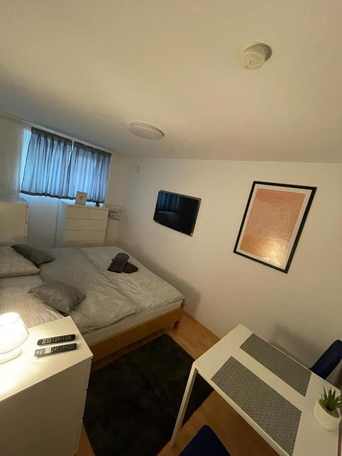 Studio Apartment Nani Centar スプリト エクステリア 写真